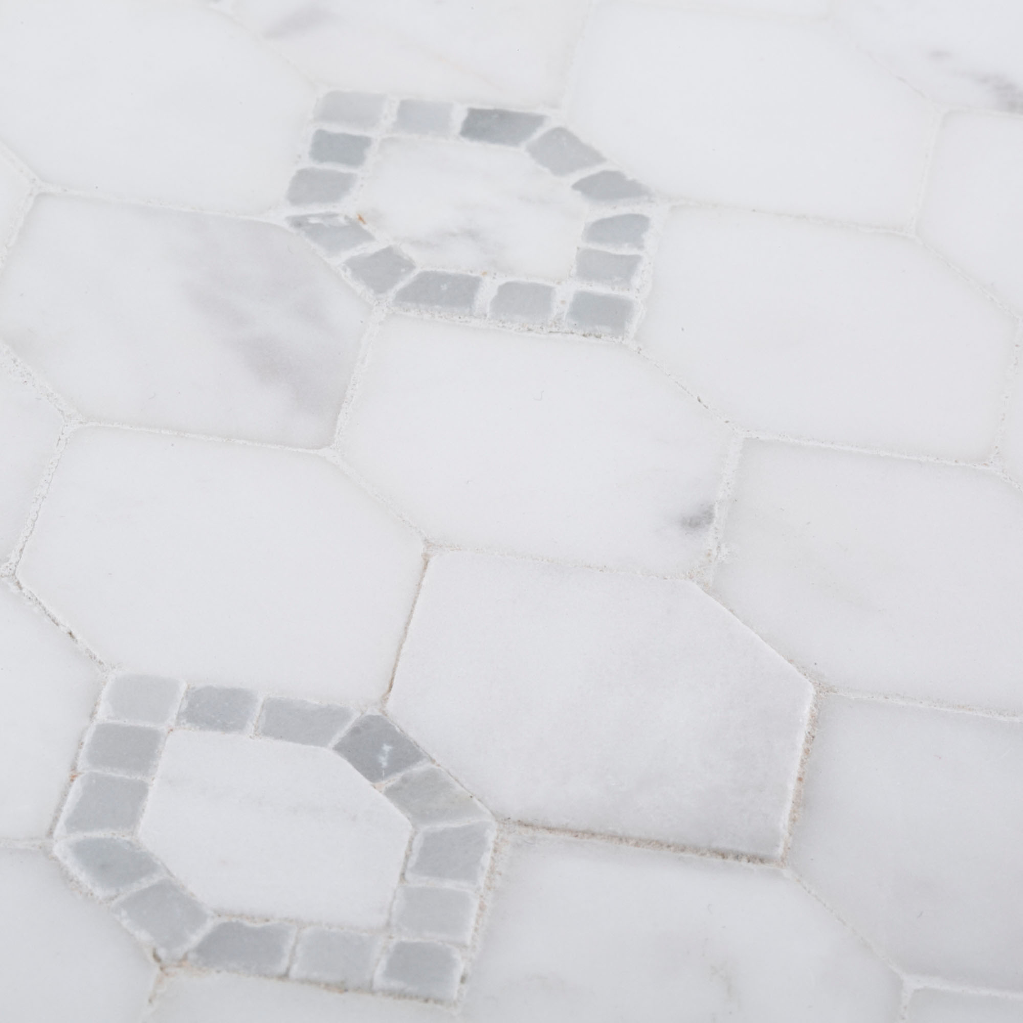 Daffodil Grey Mosaic | Ren-Tile (Reinassance)