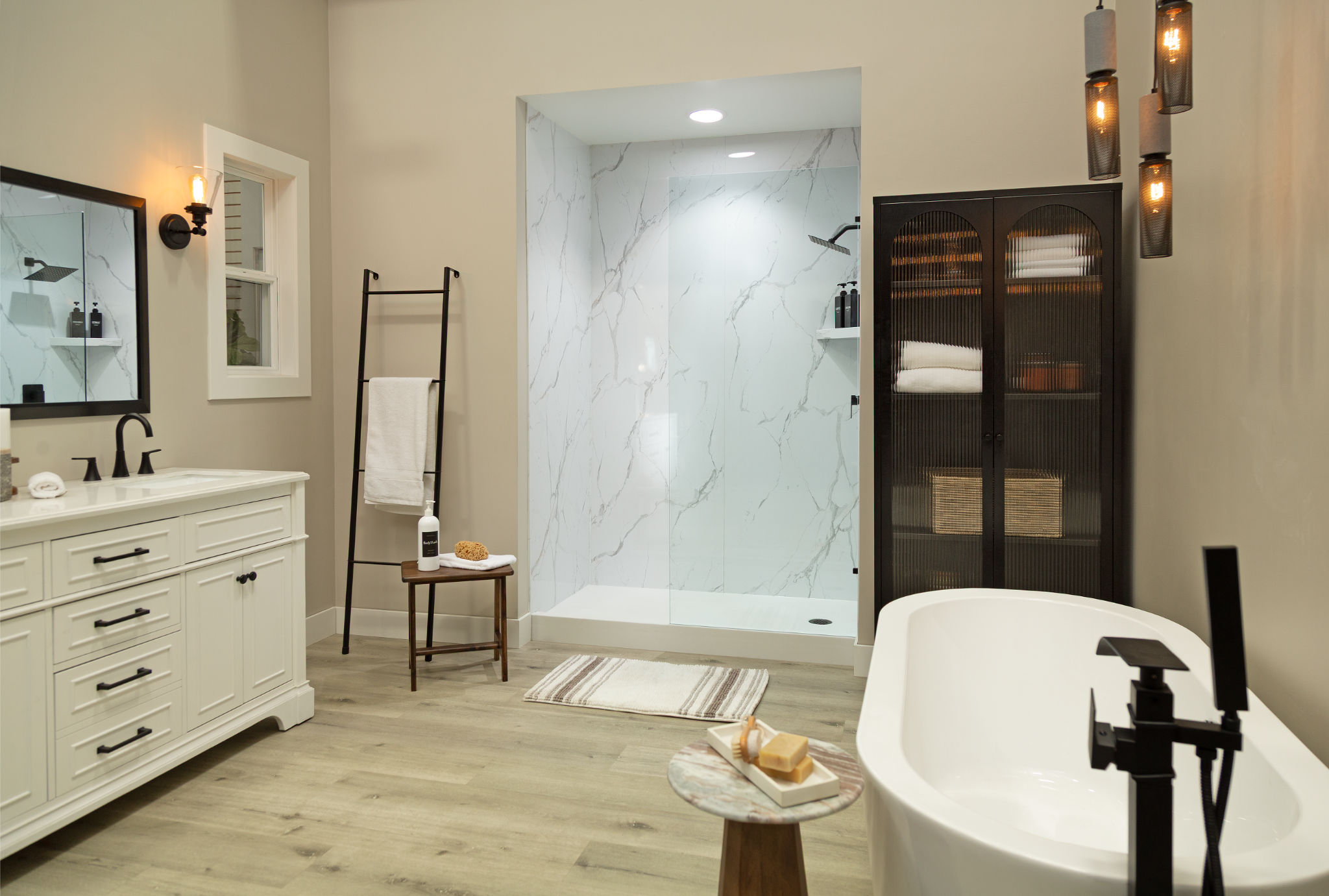 Carrara Marble Gloss Shower Wall Kit 30x60x94 | Ren-Tile (Reinassance)
