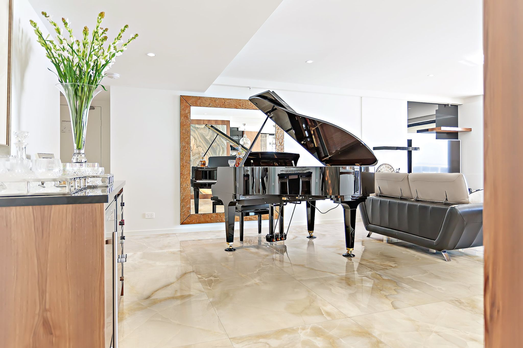 Romance Beige 1 | Ren-Tile (Reinassance)